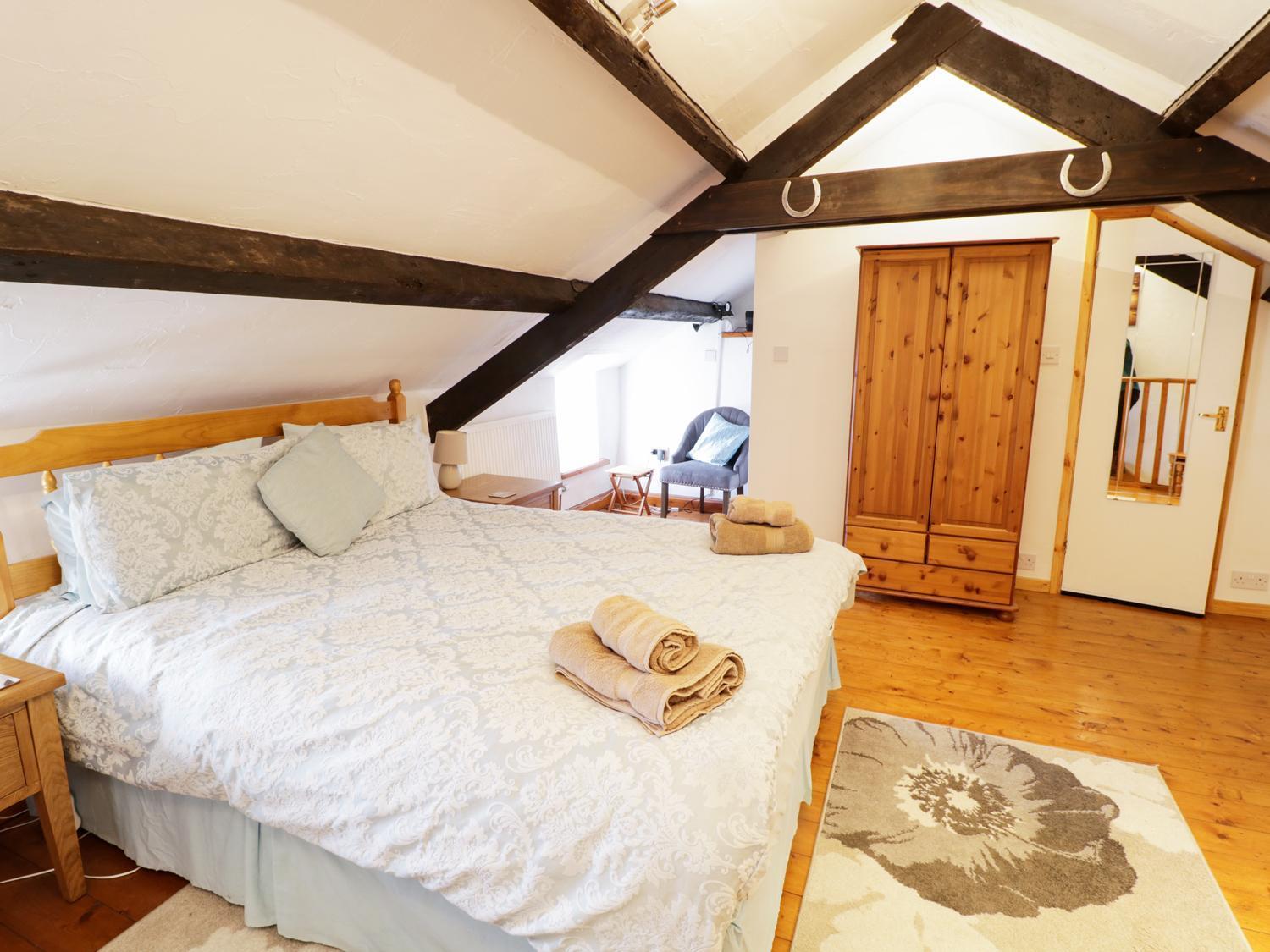 Snowdon View Villa Хоулихед Екстериор снимка